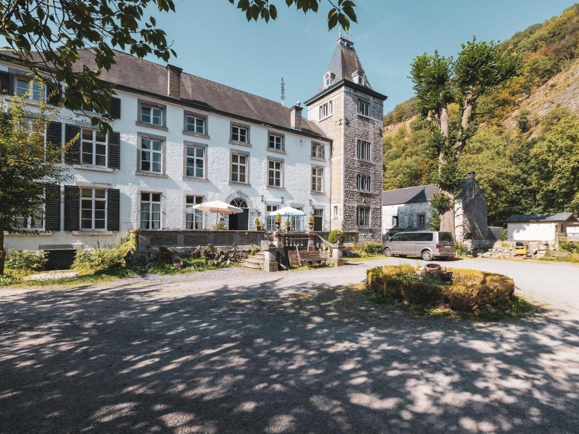 Elegant Apartment In Aywaille Near Forest Buitenkant foto