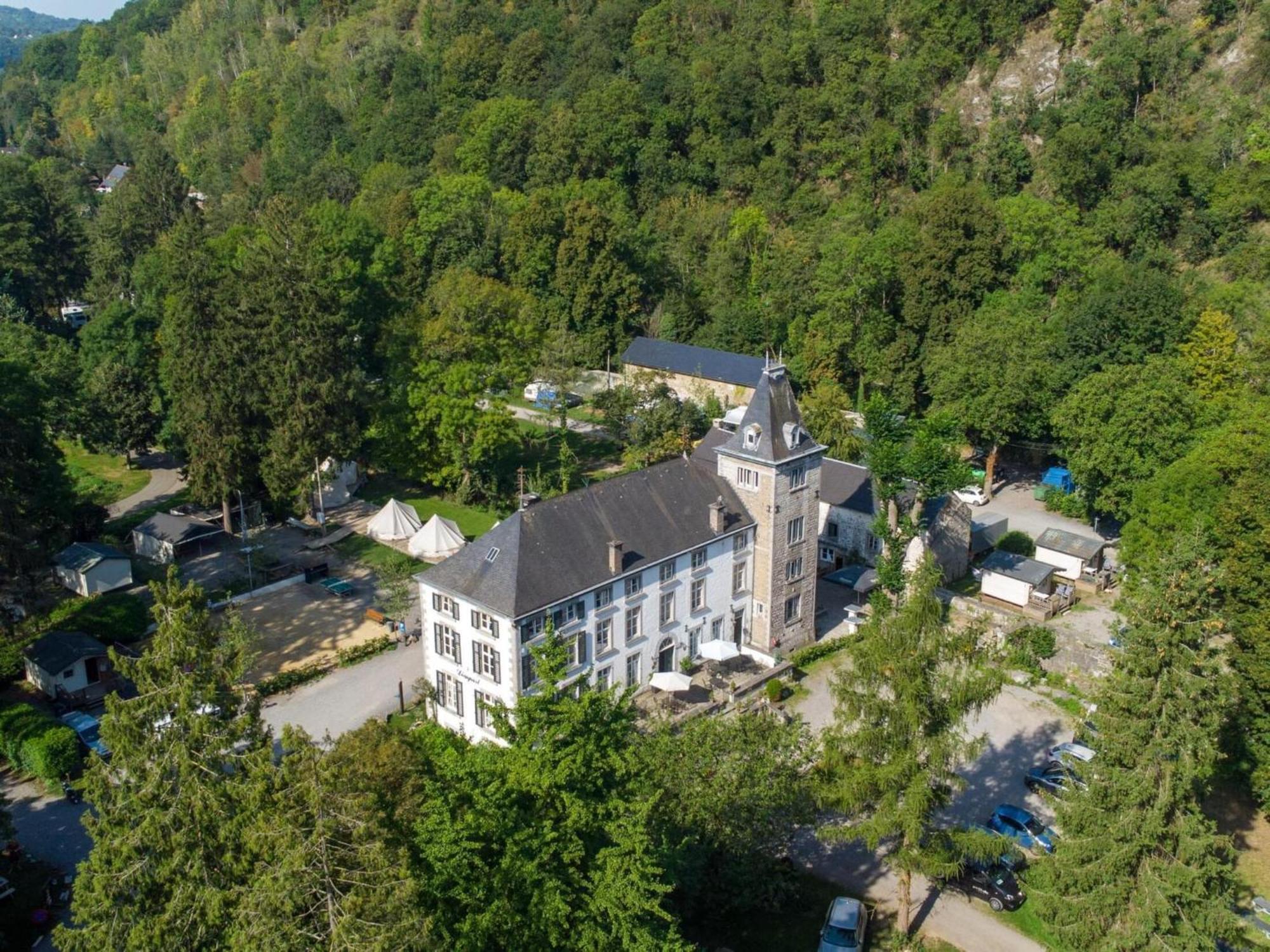 Elegant Apartment In Aywaille Near Forest Buitenkant foto